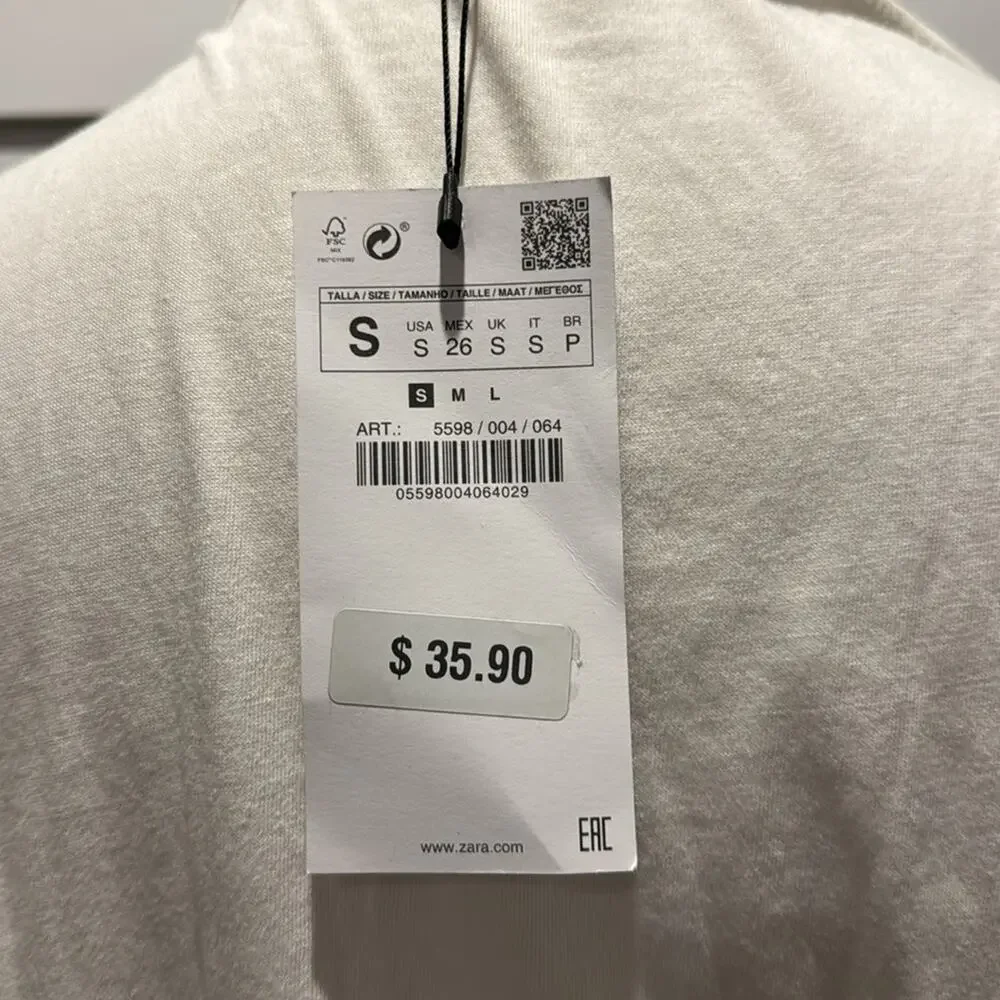 Zara NWT Oversized Embroidered Top with elastic bottom. - Picture 5 of 7